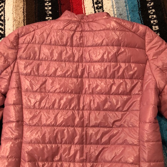 New light weight puffer jacket Blush color size small - Picture 5 of 6